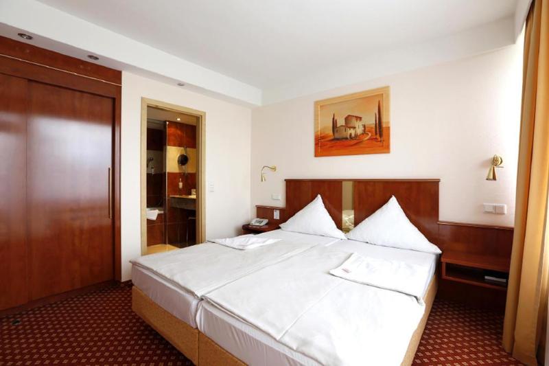 Caravelle Hotel Im Park - Genel