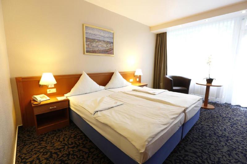 Caravelle Hotel Im Park - Genel