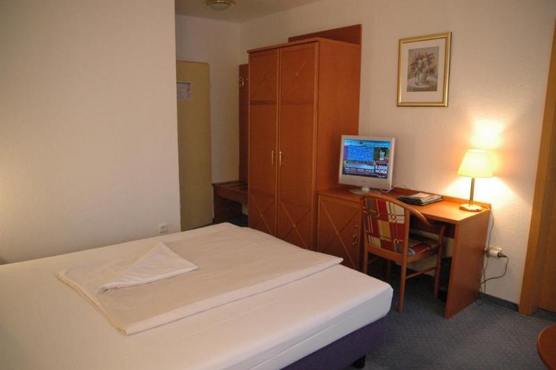 Caravelle Hotel Im Park - Genel
