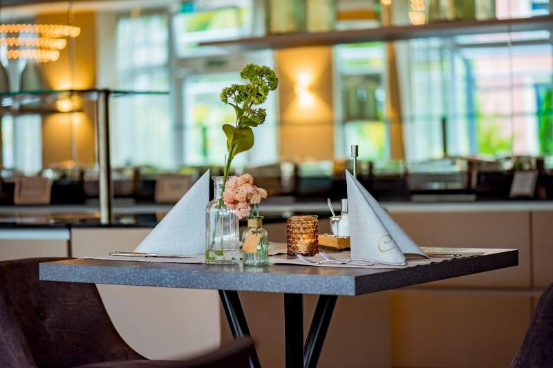 Caravelle Hotel Im Park - Restoran