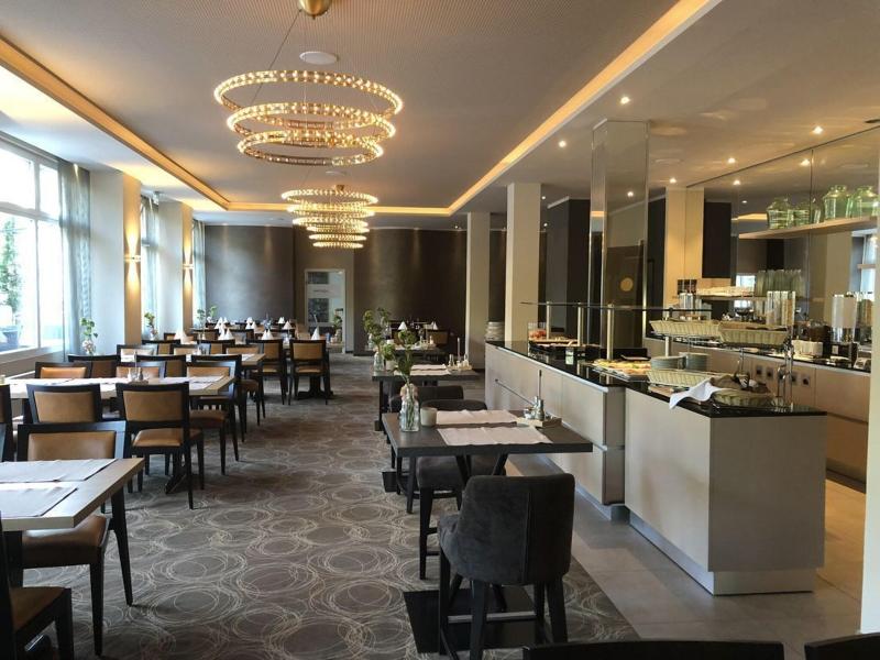 Caravelle Hotel Im Park - Restoran