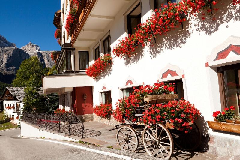 Hotel Sassongher - Genel