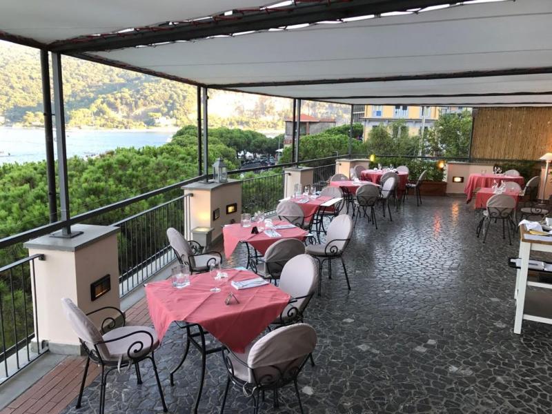 Hotel Paradiso - Genel