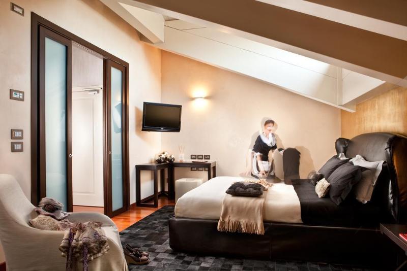 Al Tezzon Hotel - Genel