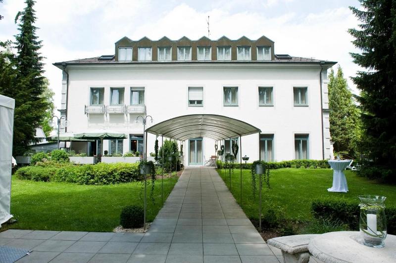 Hotel Am Schloss - Genel