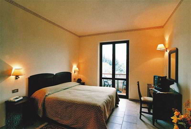 La Pineta Park Hotel - Oda