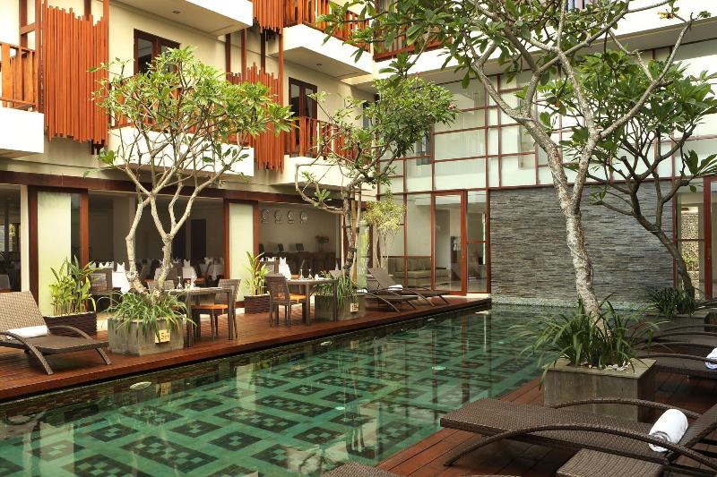 d'primahotel Seminyak - Havuz