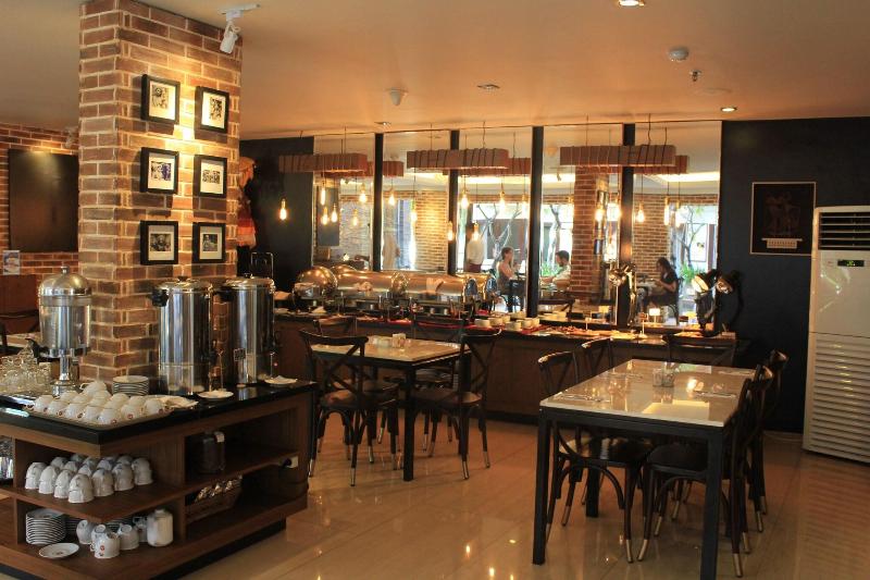 d'primahotel Seminyak - Restoran