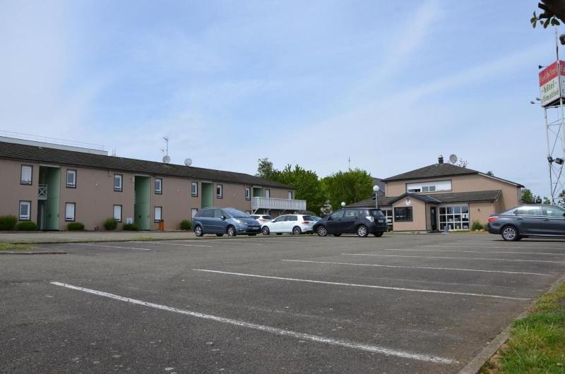 Fasthotel Le Mans - Genel