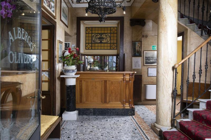 Hotel Olivedo - Lobi