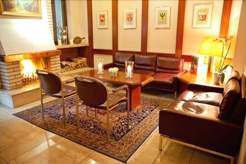 Leine Hotel - Lobi