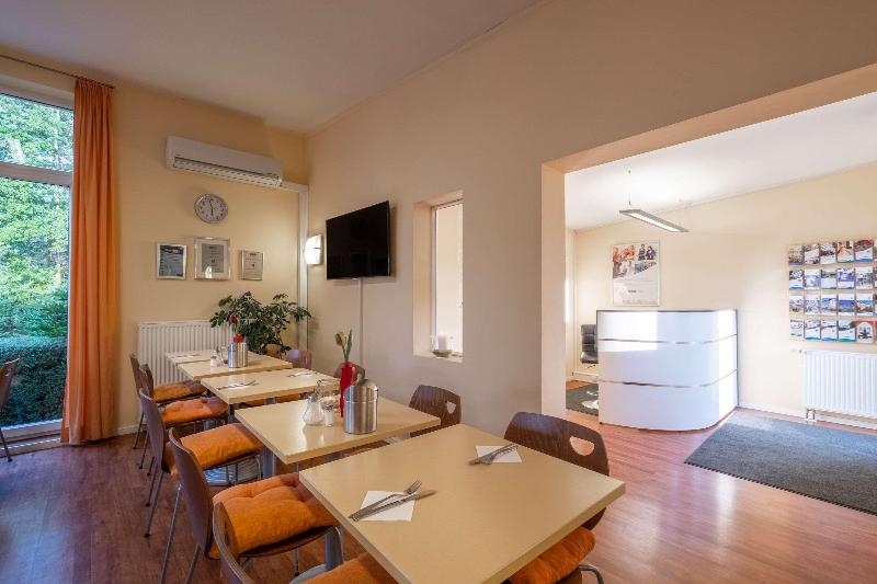 Comfort Hotel Luneburg - Lobi