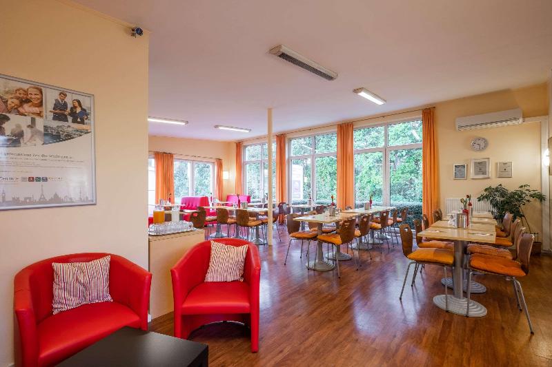 Comfort Hotel Luneburg - Lobi