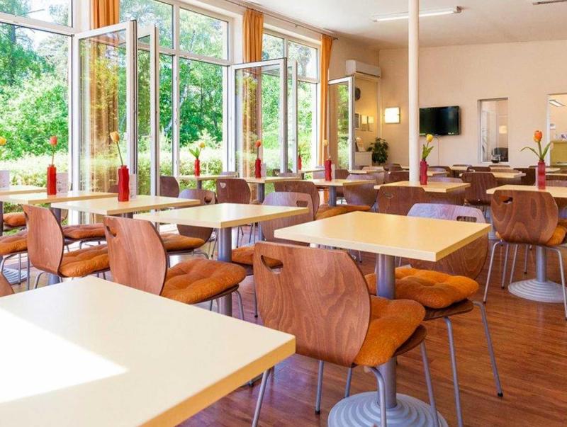 Comfort Hotel Luneburg - Genel