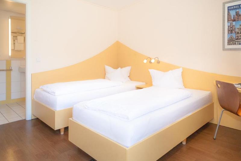 Comfort Hotel Luneburg - Genel