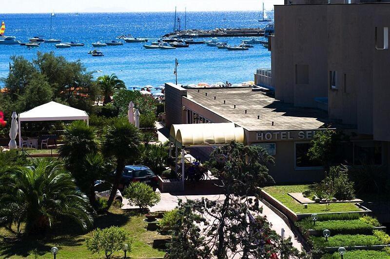 Hotel Select - Genel