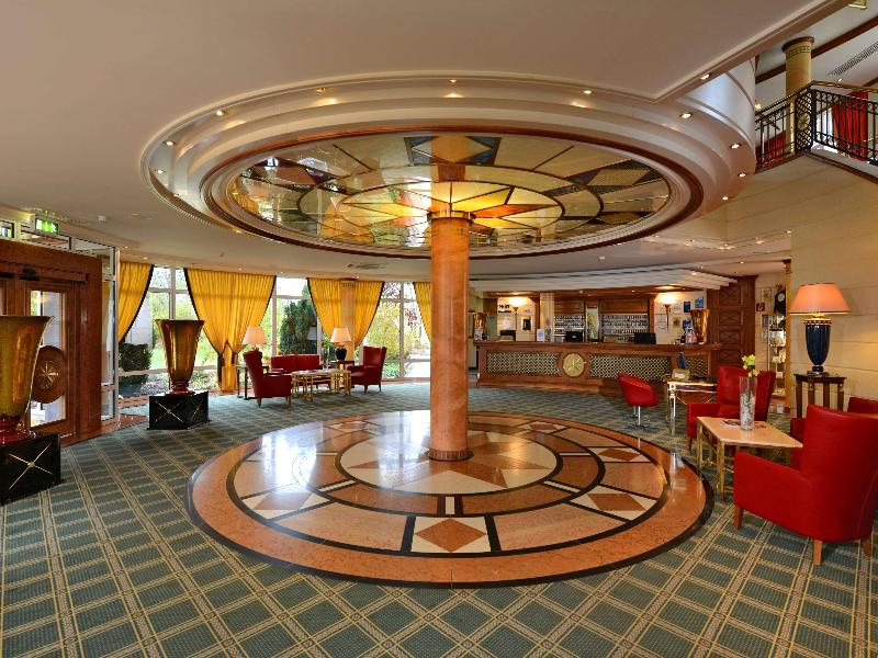 The Monarch Hotel Bad Gogging - Lobi