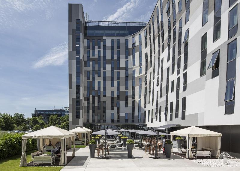 Zijin Hotel Belgrade - Genel