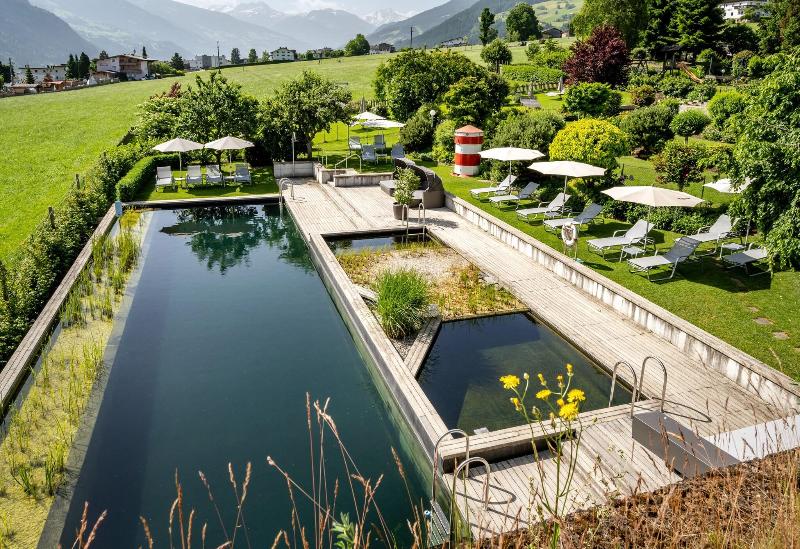 Gartenhotel Crystal - Havuz