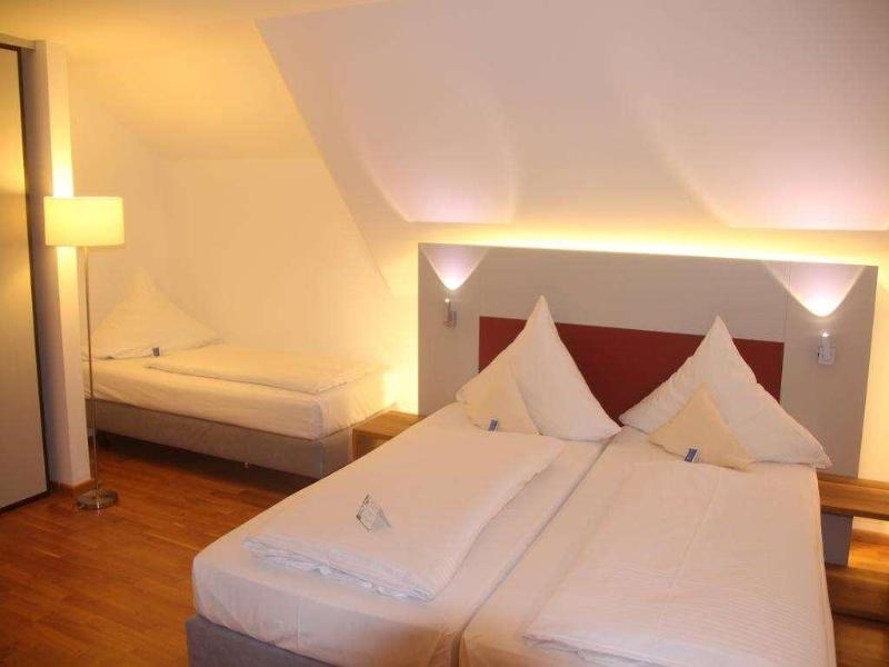 Hotel Hirsch - Oda