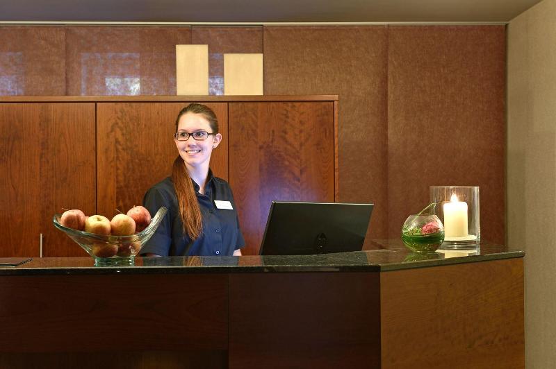 Best Western Plus Parkhotel Maximilian Ottobeuren - Lobi