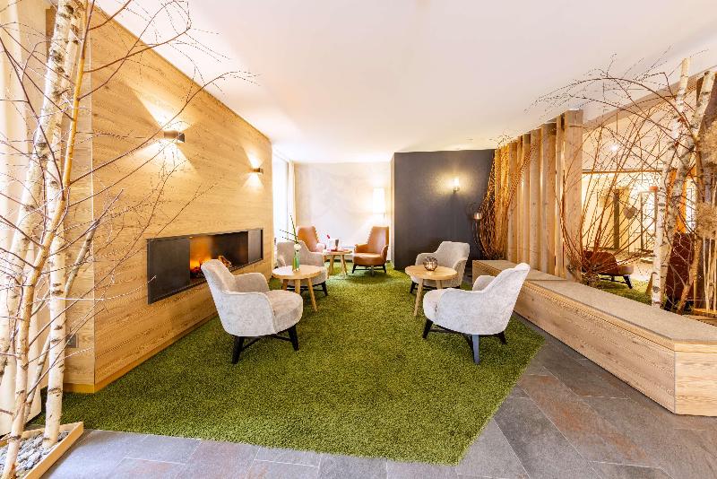 Best Western Plus Parkhotel Maximilian Ottobeuren - Lobi