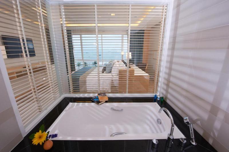 Pattaya Sea View Hotel - Oda