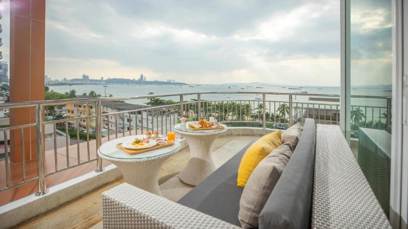 Pattaya Sea View Hotel - Oda