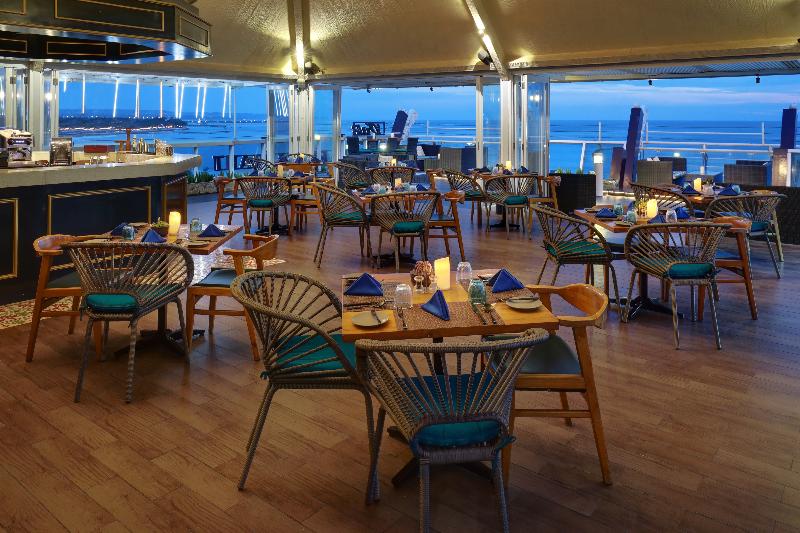 The Kuta Beach Heritage Hotel - Managed by Accor - Restoran