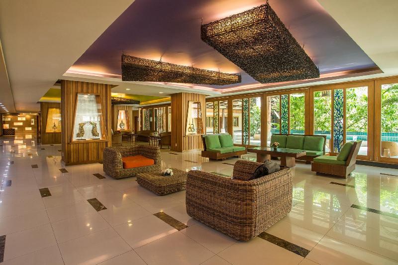 Khumphucome Hotel & Convention Hall Chiang Mai - Lobi