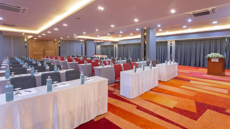 Khumphucome Hotel & Convention Hall Chiang Mai - Toplantı