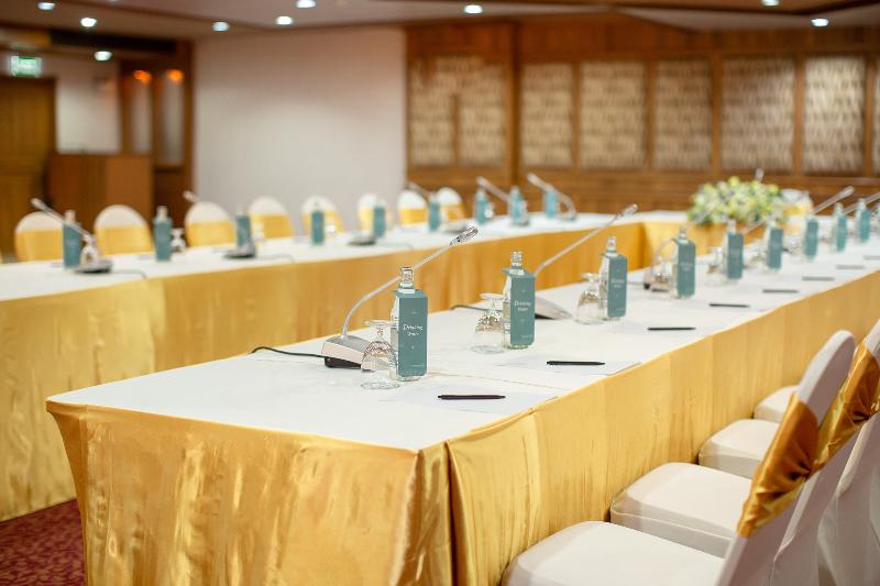 Khumphucome Hotel & Convention Hall Chiang Mai - Toplantı