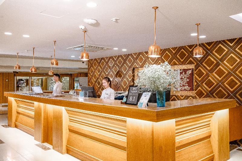 Khumphucome Hotel & Convention Hall Chiang Mai - Genel