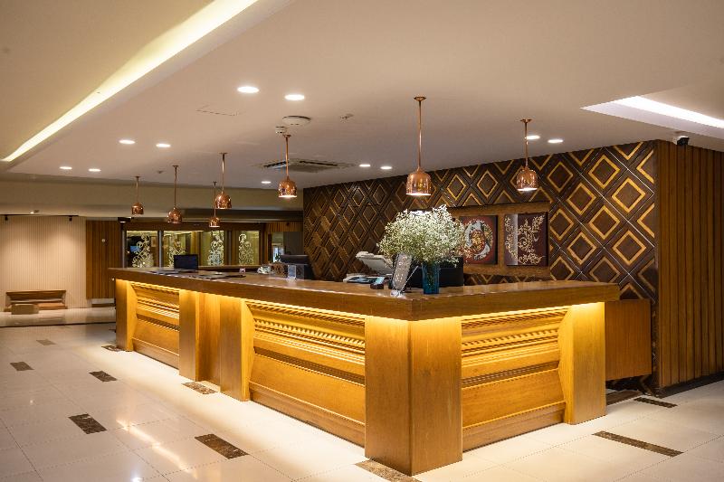 Khumphucome Hotel & Convention Hall Chiang Mai - Genel
