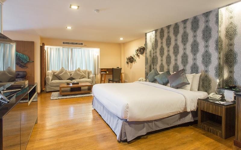 Khumphucome Hotel & Convention Hall Chiang Mai - Oda
