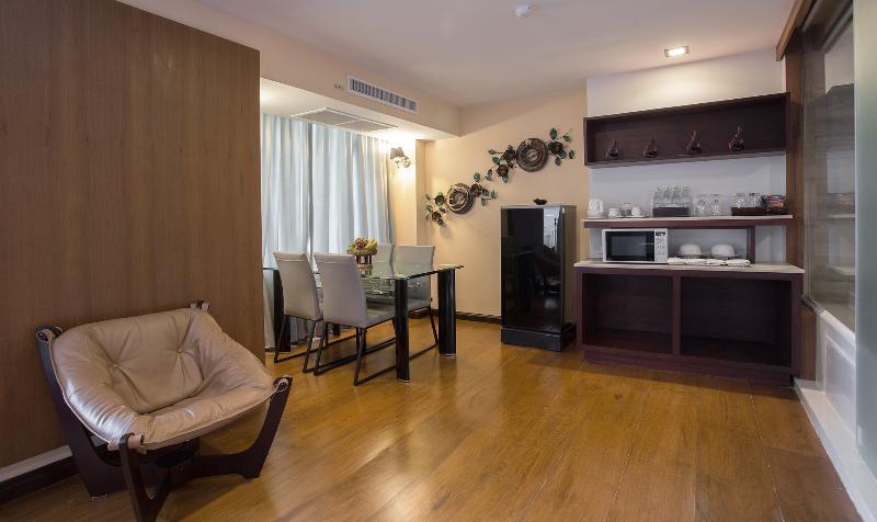Khumphucome Hotel & Convention Hall Chiang Mai - Oda
