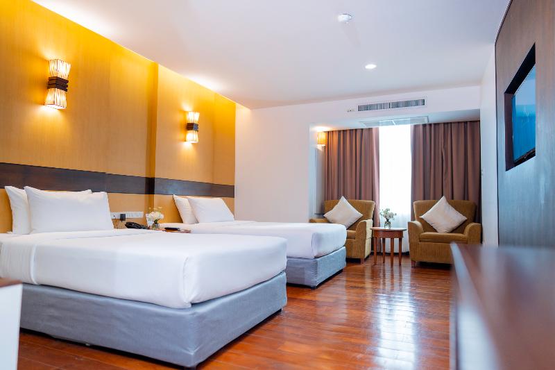 Khumphucome Hotel & Convention Hall Chiang Mai - Oda