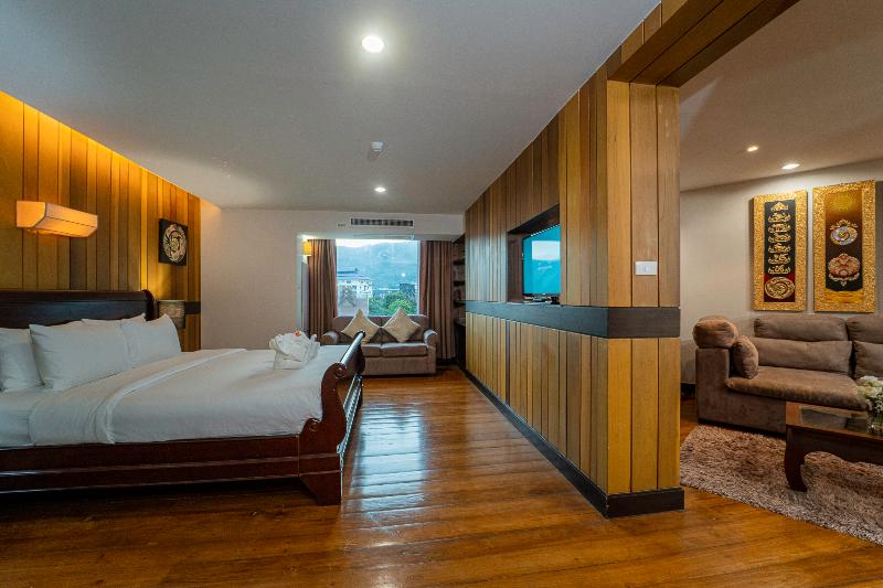 Khumphucome Hotel & Convention Hall Chiang Mai - Oda