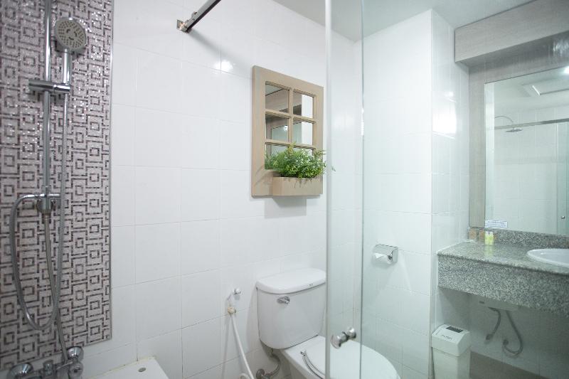 Khumphucome Hotel & Convention Hall Chiang Mai - Oda