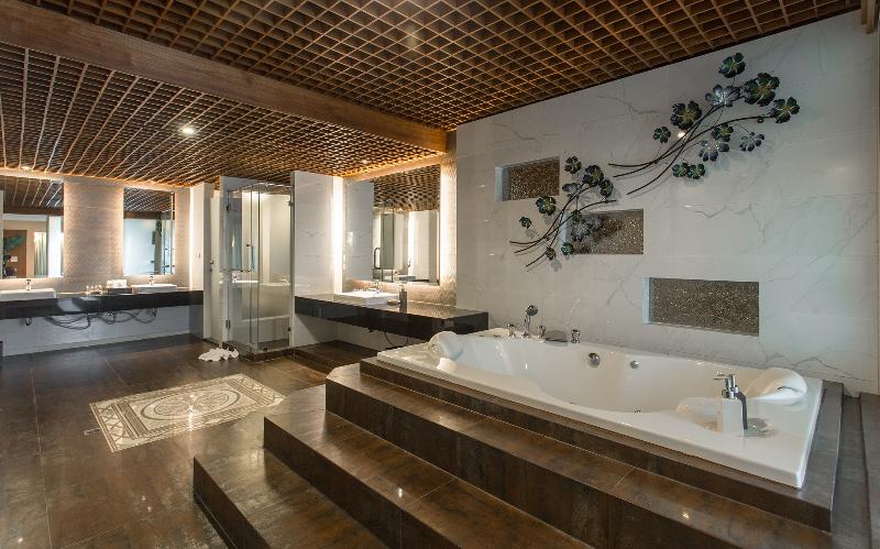 Khumphucome Hotel & Convention Hall Chiang Mai - Oda