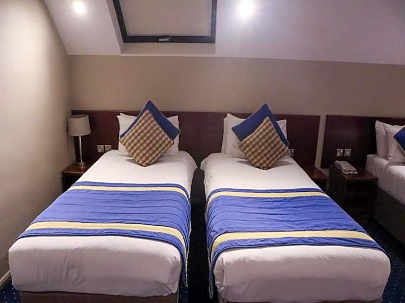 George Hotel - Oda
