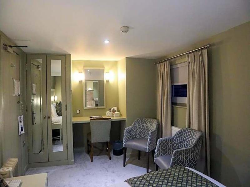George Hotel - Oda