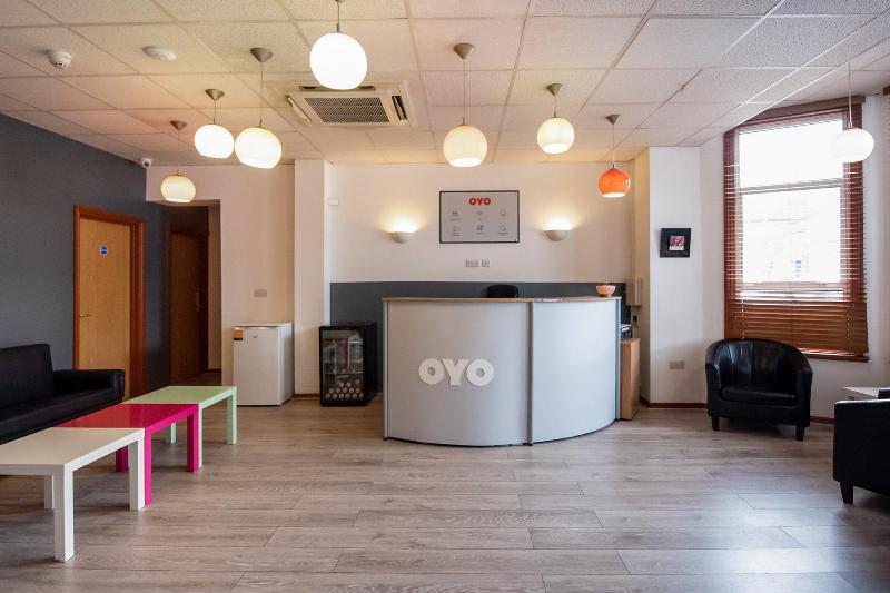 Arinza Hotel, London Ilford - Lobi
