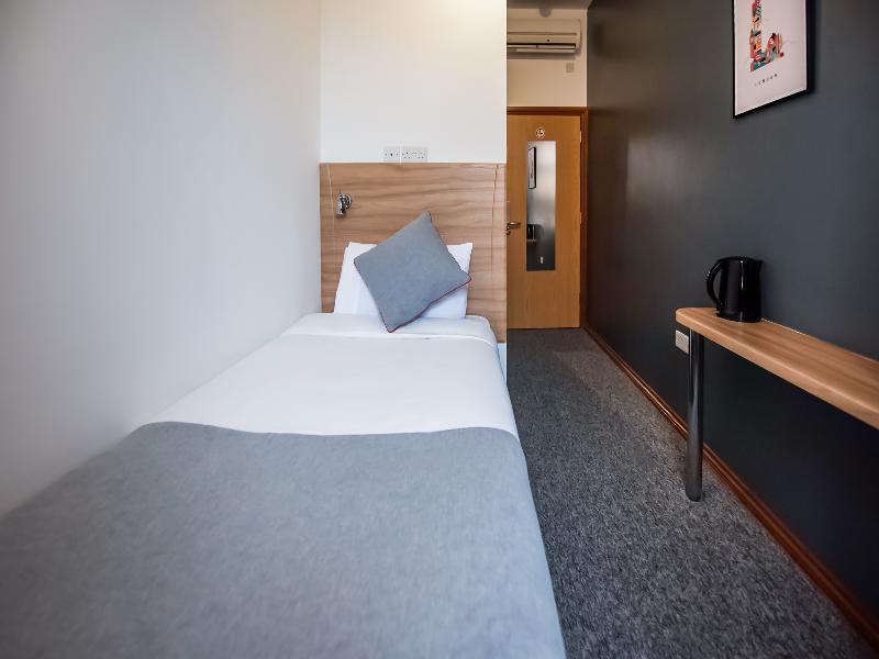 Arinza Hotel, London Ilford - Oda