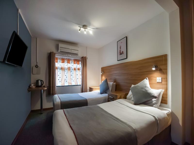Arinza Hotel, London Ilford - Oda