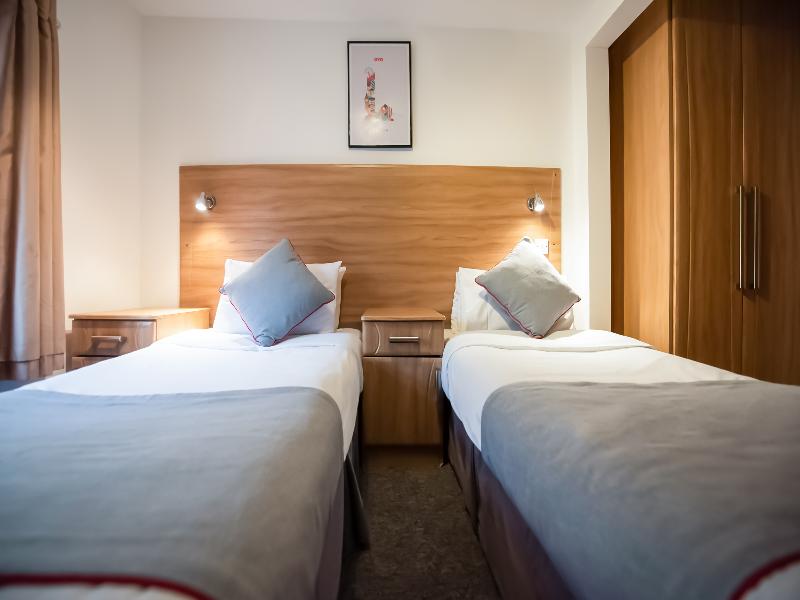 Arinza Hotel, London Ilford - Oda