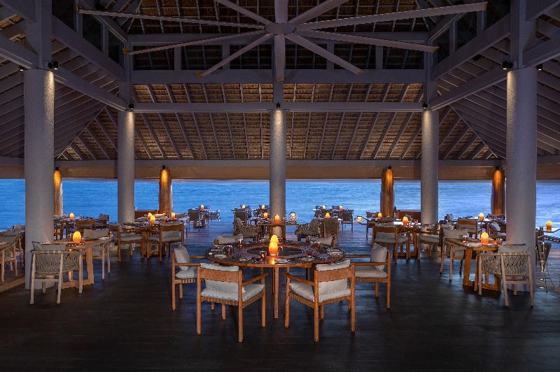 Anantara Kihavah Villas - Restoran