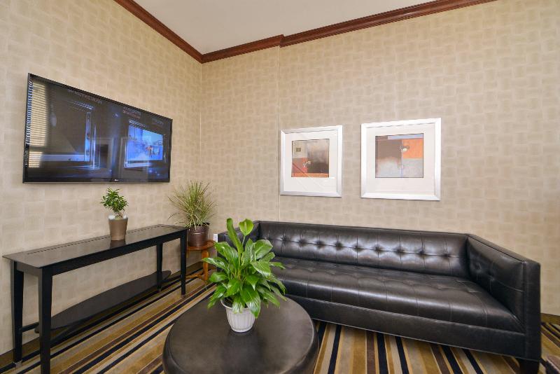 Holiday Inn Express LaGuardia - Lobi