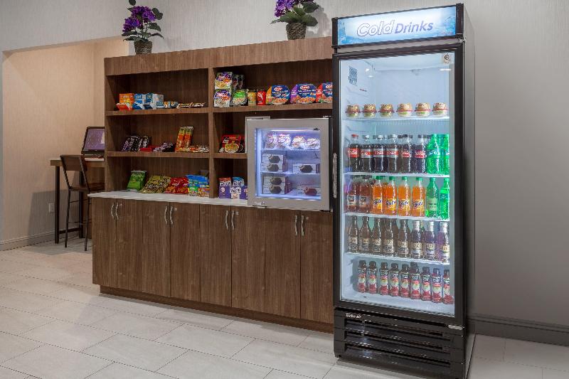 Holiday Inn Express LaGuardia - Genel
