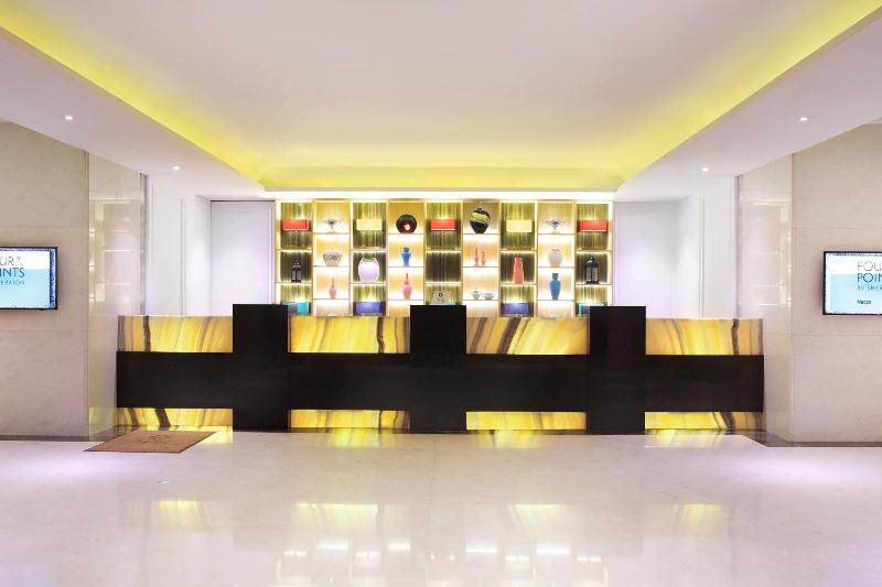 Four Points by Sheraton Medan - Lobi